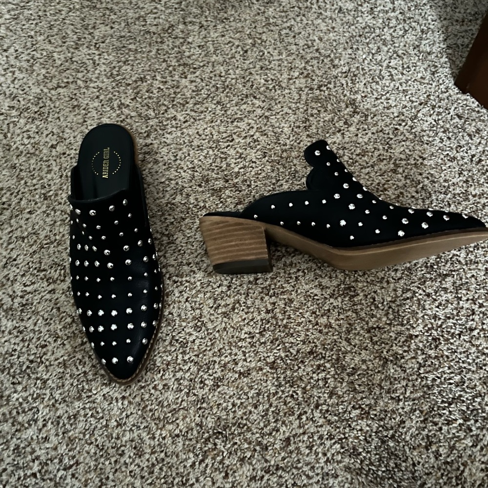Love these shoes never worn